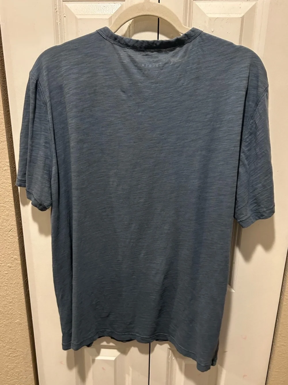 Everlane Cotton Slub Henley Tee in Slate Gray , size XL Inseam - Picture 5 of 5